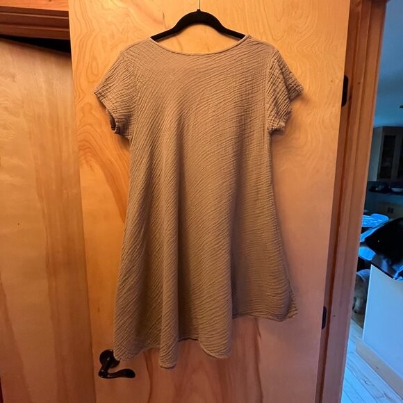 Fun Fun gauze tunic made in Thailand- Gently loved - Picture 4 of 8